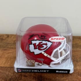 Leo Chenal Autographed Mini Helmet item
