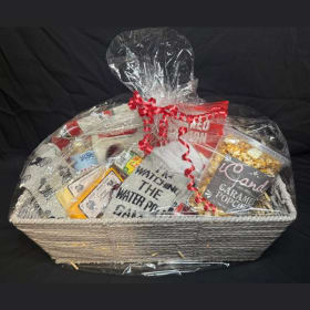 WATERPOLO SOCKS AND SNACKS BASKET item