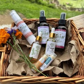 Summer Glow Gift basket item
