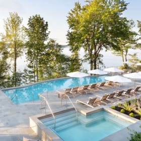 Une escapade luxueuse pour deux au Manoir Hovey (#1) item