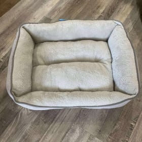 Cuddler pet bed-NEW 27" x 21" item