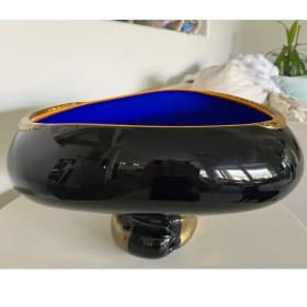 Stunning Signed Hand-Blown Glass Art Bowl – 16" Sculptural item