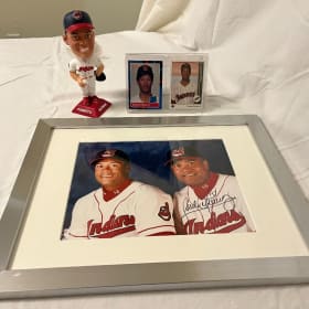 #30- Roberto & Sandy Alomar Set item