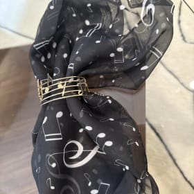 Music-Note Scarf item