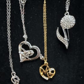 Music-Theme Necklace (Price per Necklace) item