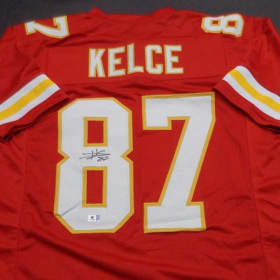 Travis Kelce Autographed Kansas City Chiefs Jersey item