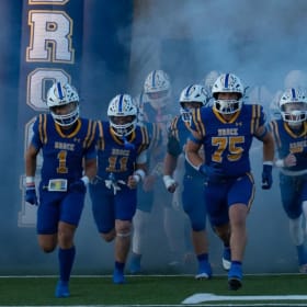 Lunch for 4 students with 4 Varsity Football players item