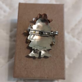 141 Cowgirl Angel Pin, Brooch item