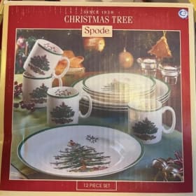 SPODE Christmas Tree Collection item
