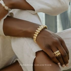 Iconic Walking Safari in Mana Pools + Patrick Mavros Jewelry item