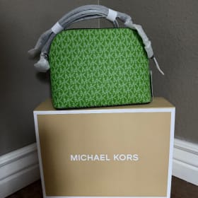 Michael Kors Jet Set Color Block Crossbody – Lime Green item