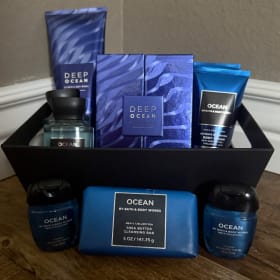 A Taste of the Ocean – Men’s Bath & Body Works Basket item