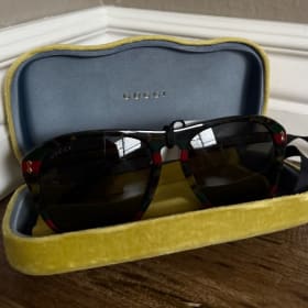 Gucci Sunglasses item