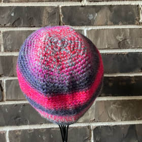 Handcrafted hat item