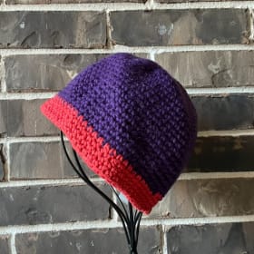 Handcrafted hat item