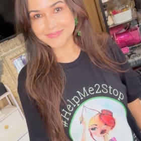 T-shirt #HelpMe2Stop item