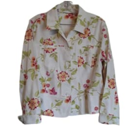 Vintage White Cotton-Piqué Jacket with Striking Floral Motif item