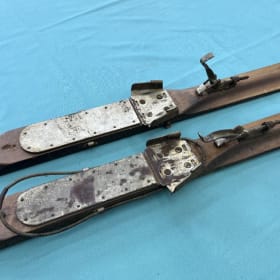 1941 Vintage Gresvig Canada Ski Company Laurentian Alpine item