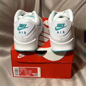 Nike Airmax 90-Never Worn- Size item