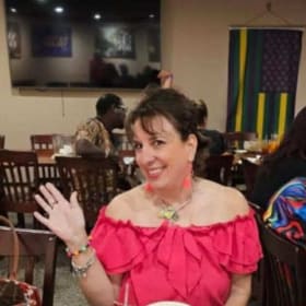 Lisa Perry - Krewe of Cheers item