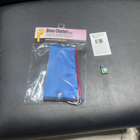 Flight Sketch Altimiter and 30" Dino chute item