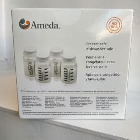 Bouteilles de conservation du lait maternel item
