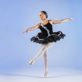 Adult Advanced Ballet + Pointe item