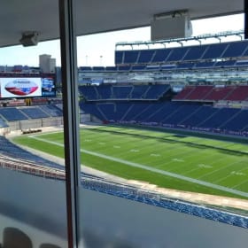 4 Club Access Patriots Tickets Patriots vs Steelers 9/21 item