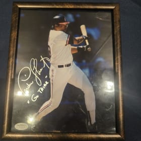 #41- Signed Andre Thorton Photo item