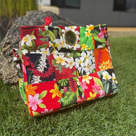 Large Hawaiian Print Quilted Tote item