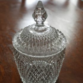 Diamond Point Ice Bucket and Cover item