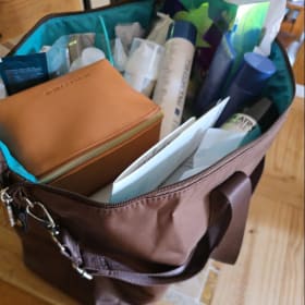 $1000 HAIR CARE GIFT BAG + 50% OFF PHOTO BOOTH RENTAL item