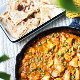 Nan & Vegetable Korma item