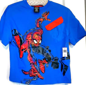 Marvel spiderman WEB tshirt size 7/8 with pocket on front item