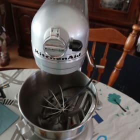 Kitchen Aid Stand Mixer (Not New Item) item