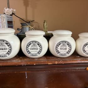 Kitchen Jars item