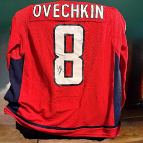 Autographed Alex Ovechkin Jersey item
