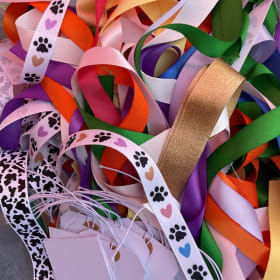 Christmas Tree Ribbon item