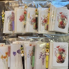 Notecards w pen item