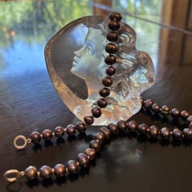 ARTISANAL: Pearl Necklace item