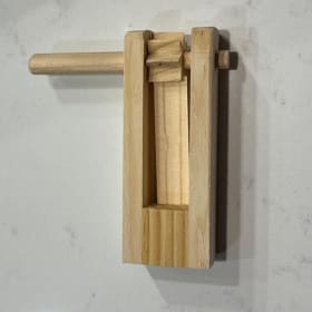 Matraca/Ratchet Noise Maker item
