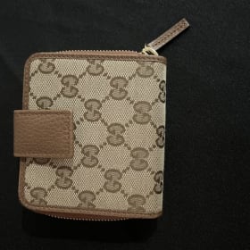 Authentic fabric & leather Gucci wallet item