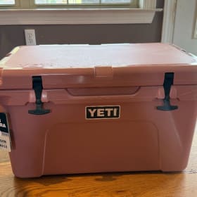 YETI 45 Cooler item