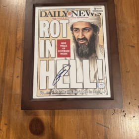 Robert O’Neill signed photo item