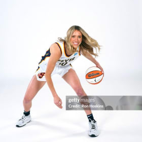 Signed Indiana Fever Lexie Hull T-Shirt item