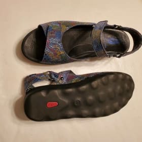 Women's Sandal's item