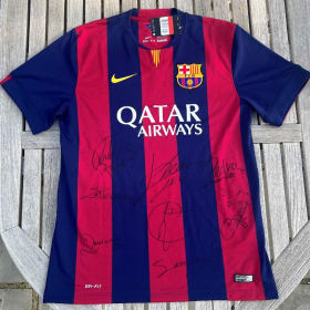 STAR ITEM ⭐️ Signed 2014 - 2015 Barcelona shirt item