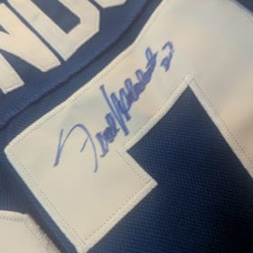 Toronto Maple Leafs NHL Legends Jersey Signed item