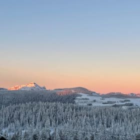 β·οΈ 3-Night Stay at Mount Washington Resort item