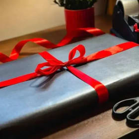Gift wrapping (single) item